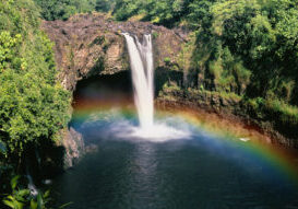 Beautiful,Rainbow,Waterfalls,In,Paradise,On,The,Big,Island,In