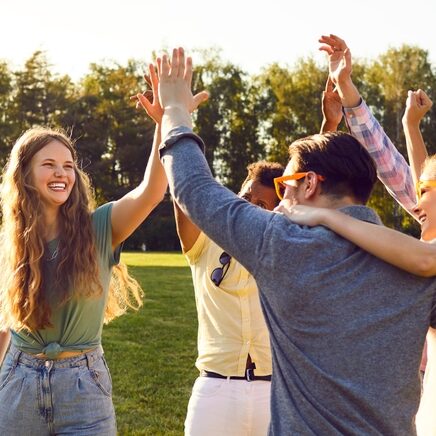 Bunch,Of,Happy,Young,Friends,All,Together,Having,Fun,On